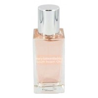 Mary-Kate and Ashley N.Y. Chic Mary-Kate and Ashley N.Y. Chic